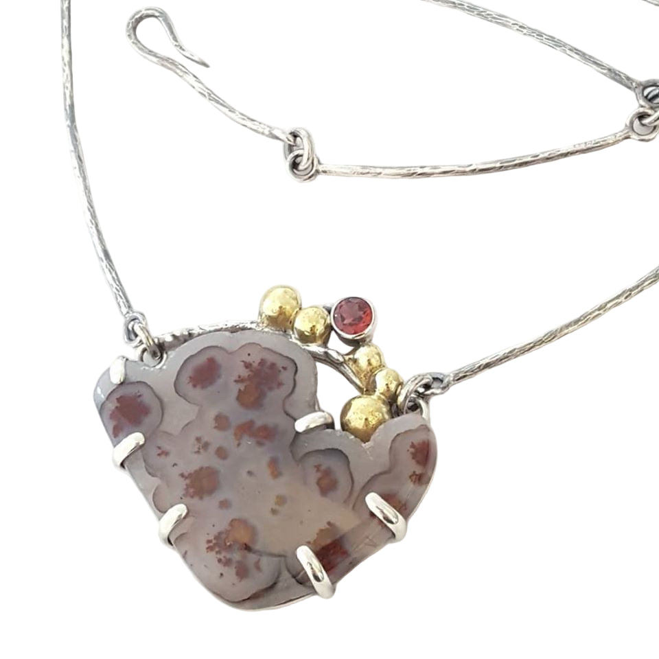 Make a Necklace Statement December 5 & 6, 10am-5pm