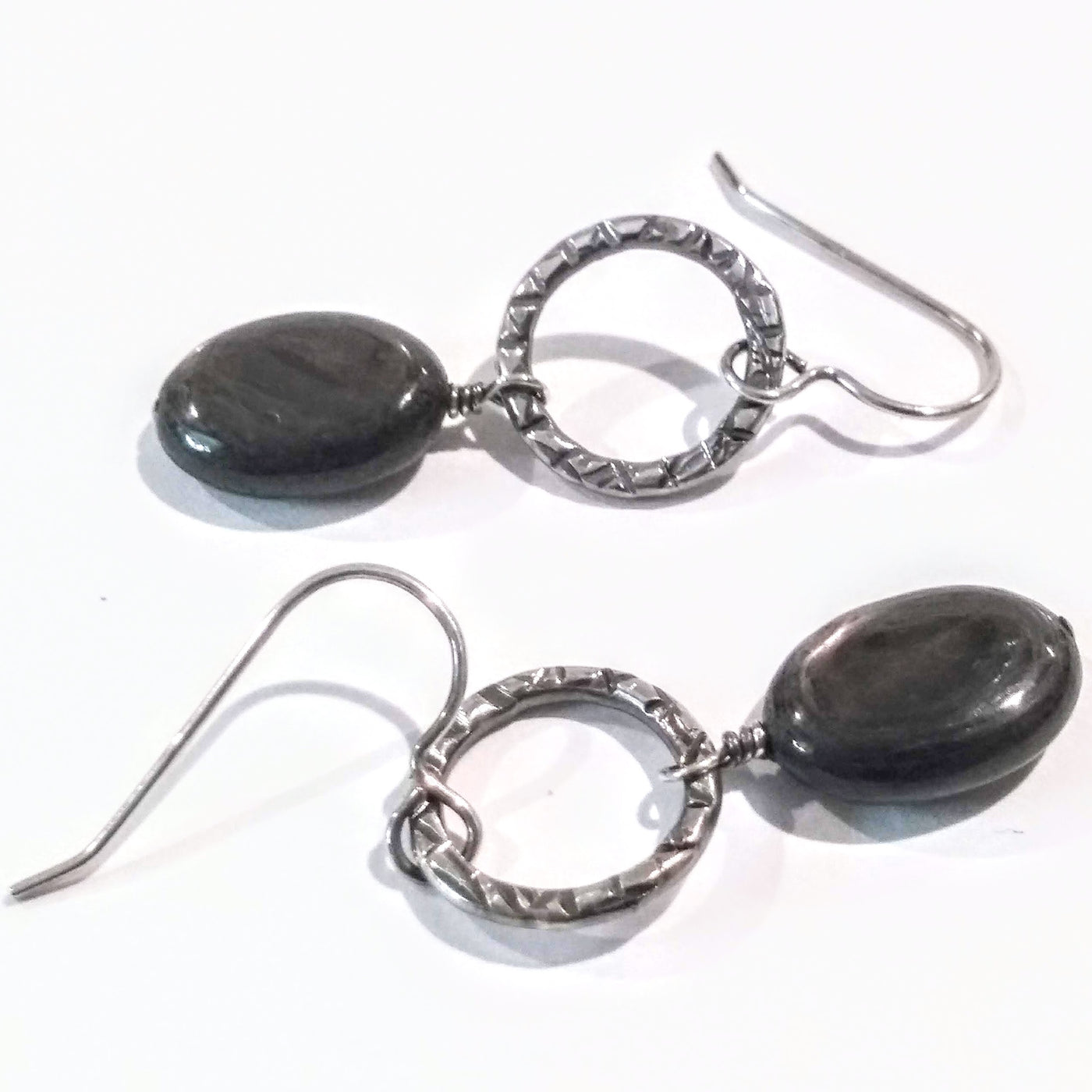 SA-067 Textured Ring w/Large Hypersthene Drop Earrings