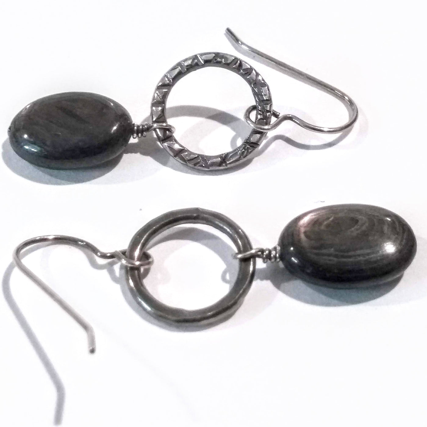 SA-067 Textured Ring w/Large Hypersthene Drop Earrings