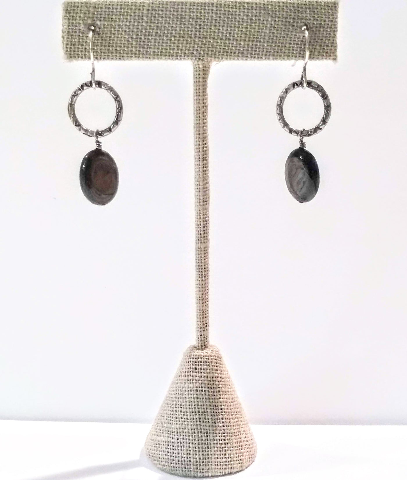 SA-067 Textured Ring w/Large Hypersthene Drop Earrings