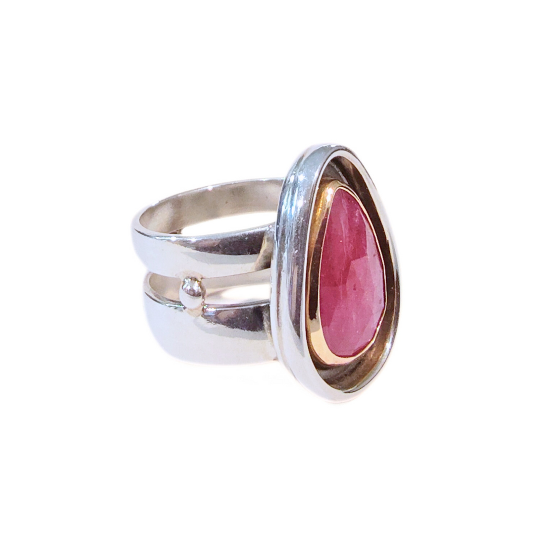 JSD-2051 Pink Sapphire Rock Star Ring with 18k (7) – Studio JSD