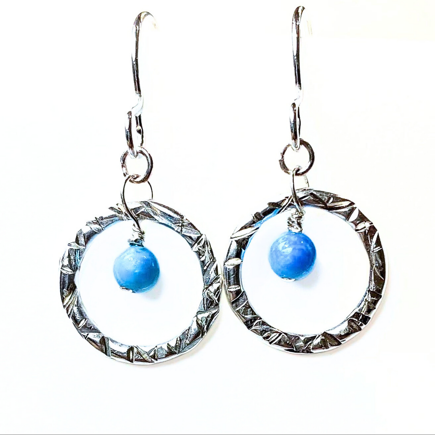 SA-074 Textured Ring w/Blue Apatite Inside Dangle Earrings