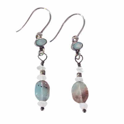 VC-082 Aquaprase, Moonstone, Chalcedony Earring SS