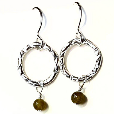 SA-073 Textured Ring w/Small Labradorite Drop Earrings