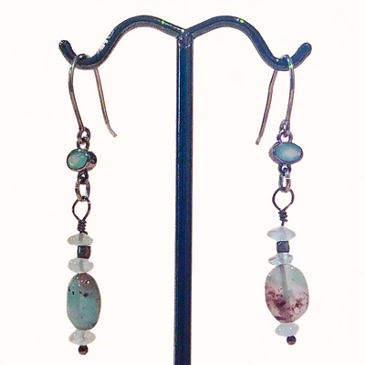 VC-082 Aquaprase, Moonstone, Chalcedony Earring SS