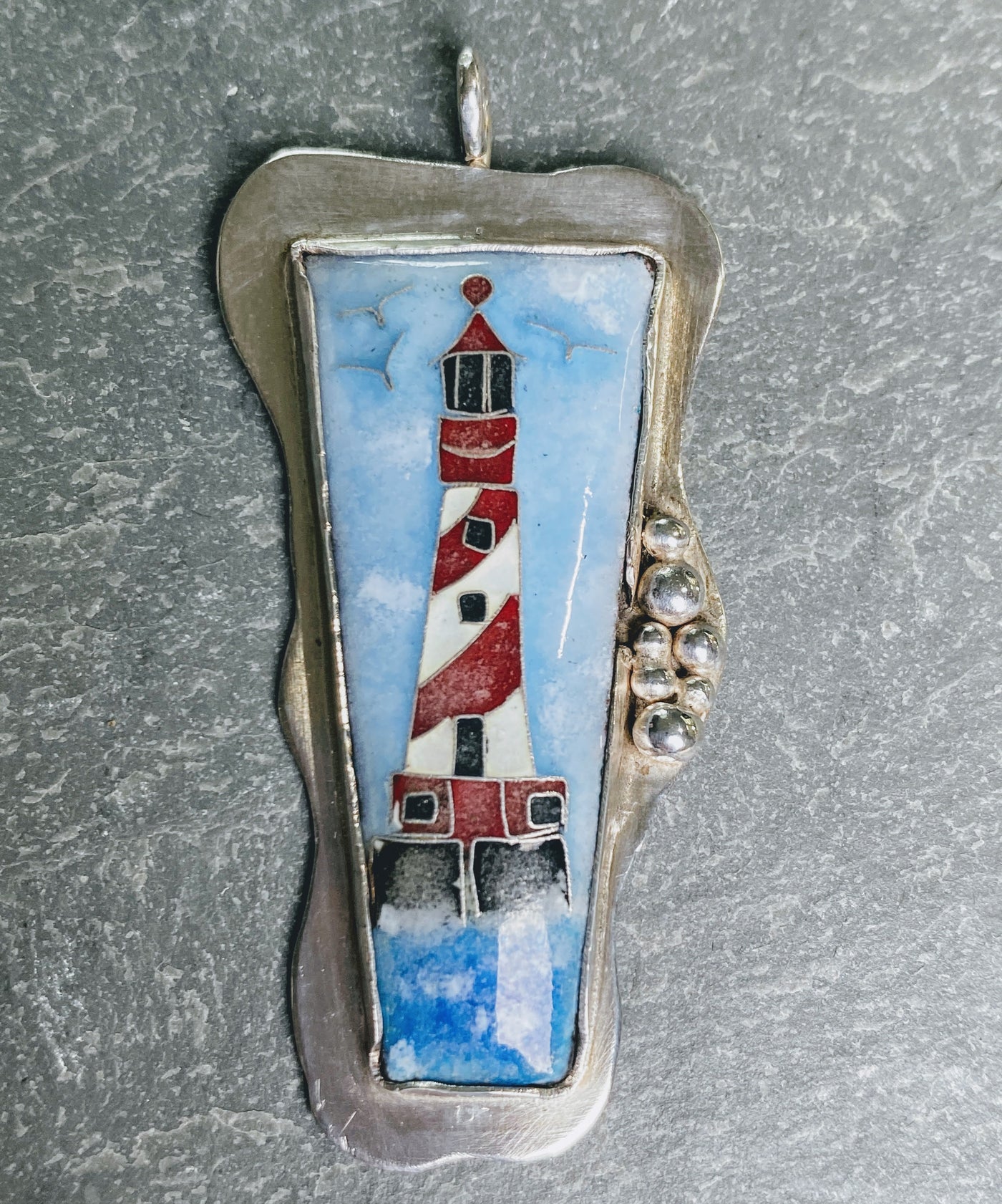 LEE-034 Cloisonne Wh Shoals Lighthouse