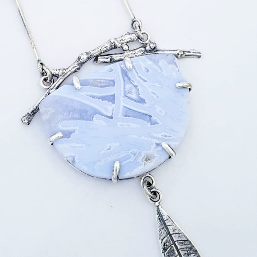 Make a Necklace Statement December 5 & 6, 10am-5pm