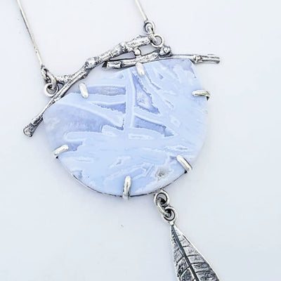 Make a Necklace Statement December 5 & 6, 10am-5pm