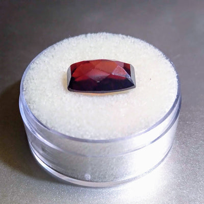 GAR-1002 Garnet, Faceted