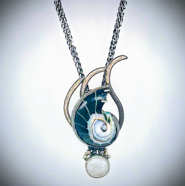 VC-098 - Ammonite, Moonstone Necklace