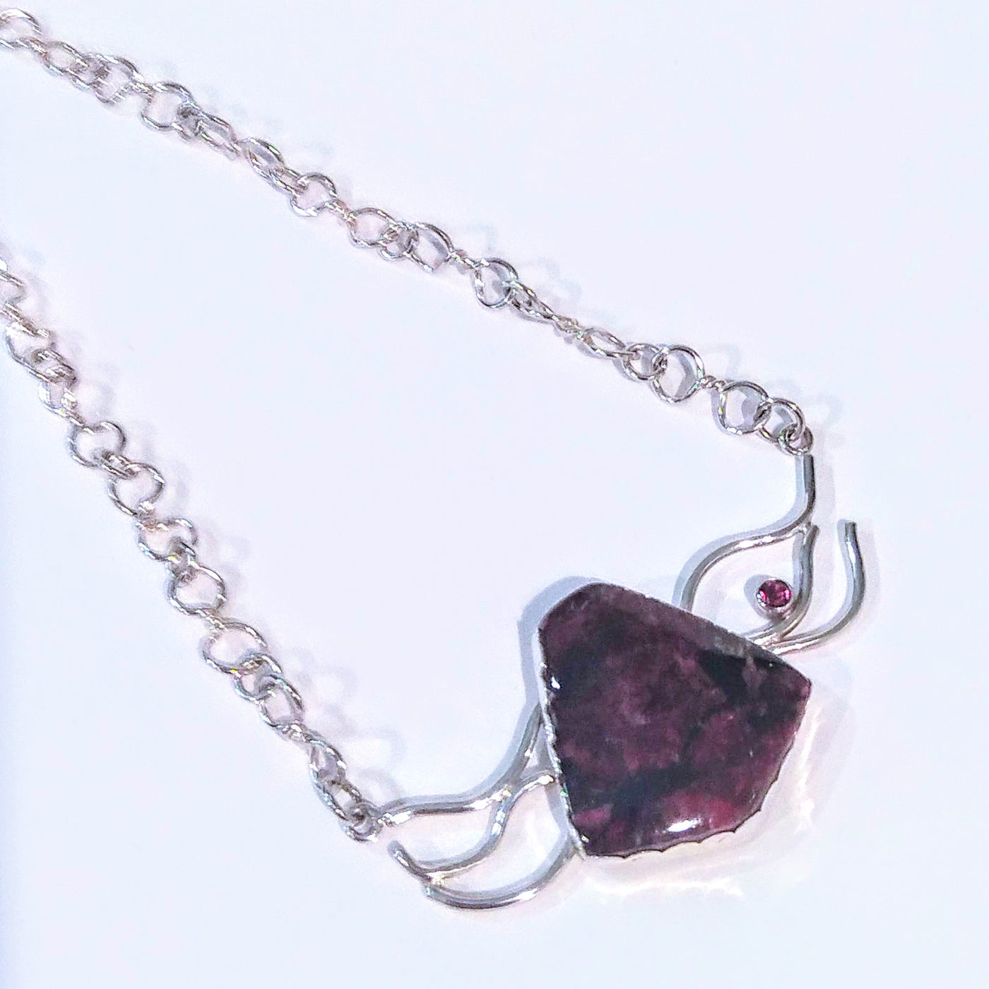 VC-093 - Eudialyte & Garnet Wave Pendant with Fine Silver Chain