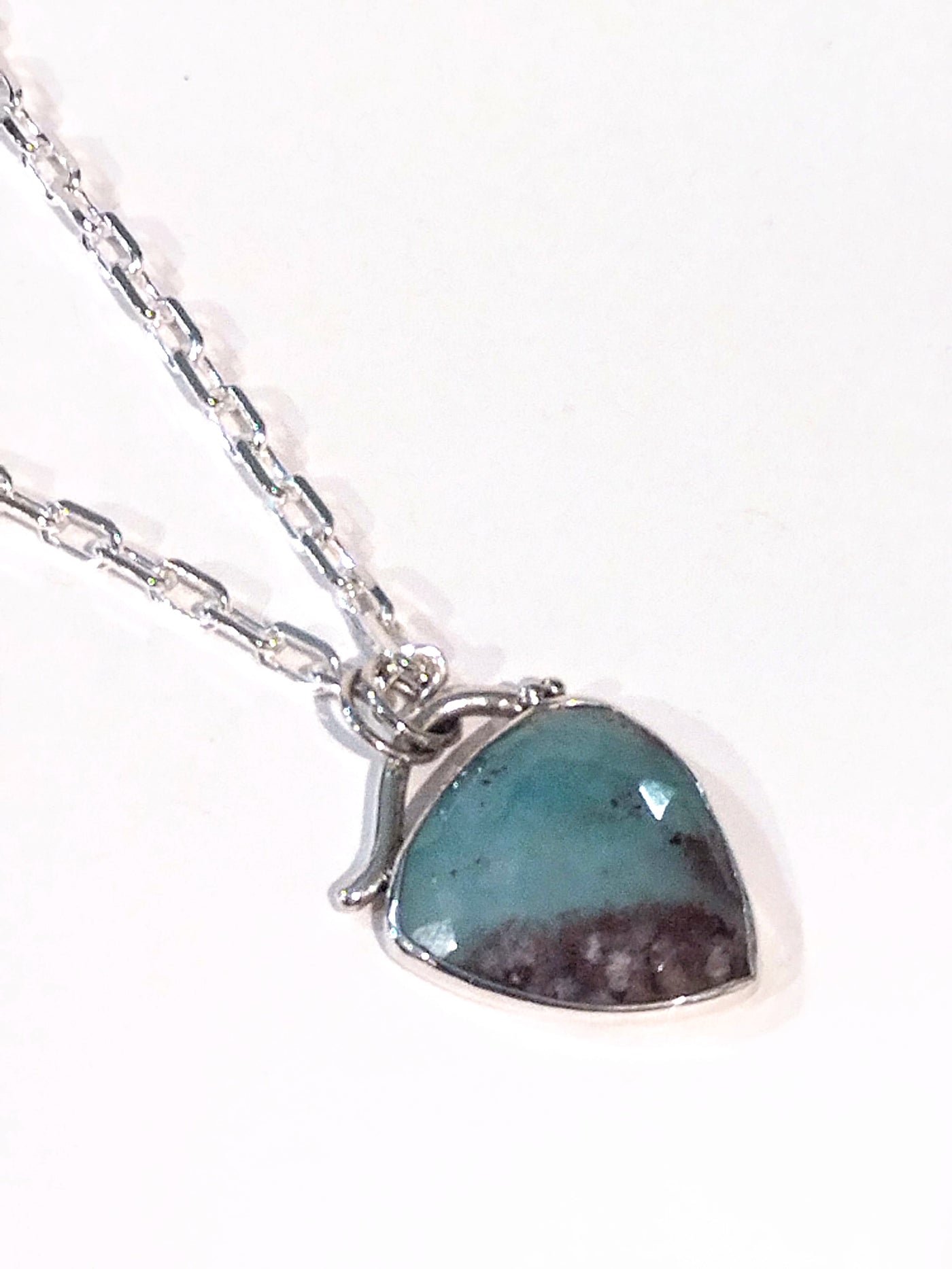 VC-094 - Rose Cut Aquaprase W/ Paperclip Chain